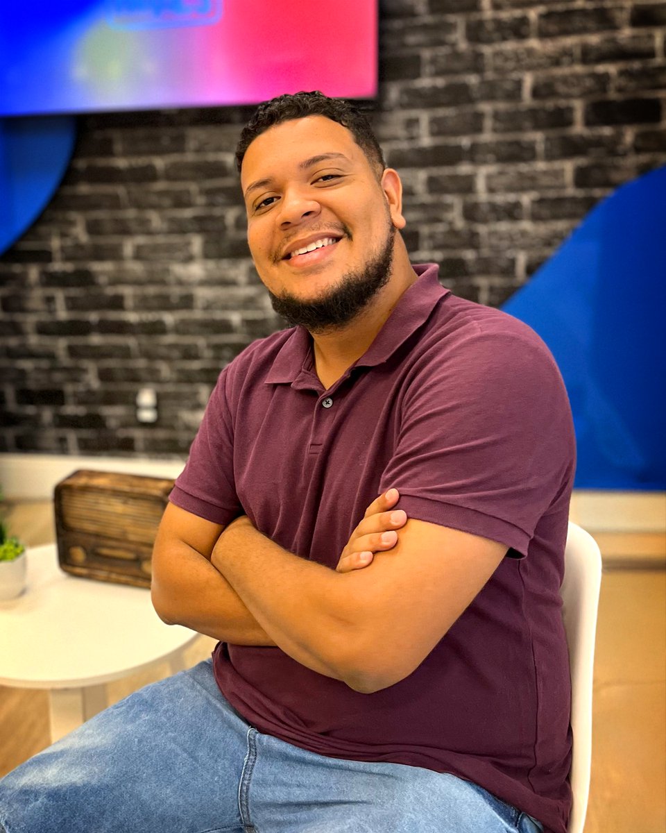 Sintoniza na 94,3 que vai começar o #Esquente com nosso #Jhonne 😍

Sua noite fica mais animada aqui na #RádioDaGente 📻

#PiatãFM