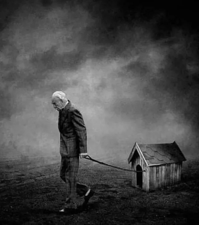 “İnsan arzuladığı her şeyde ölümsüz, korktuğu her şeyde fanidir...”

*Lucius Annaeus Seneca