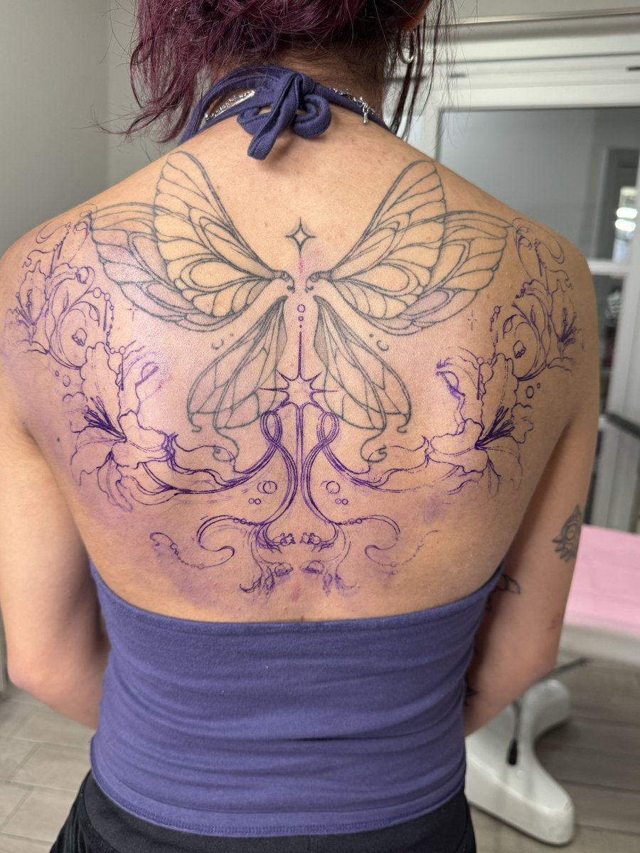 jasinkcreations's tweet photo. stencil vs finishedd https://t.co/P0YsD9MTp9