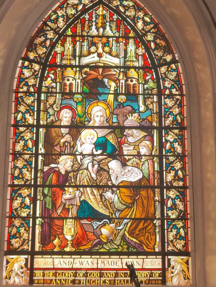 hamadberlashker's tweet photo. Good Friday is not just a holiday—
It’s a sacred pause.
A moment to reflect on the teachings of the Messiah.
To make a silent prayer,
And to fill our hearts with gratitude while we wait his return.
#Reflection
#Contemplation
#Goodfriday2025 
#Peace
#Hope
#Gratitude
#Remembering https://t.co/PI4Cr7aYgz