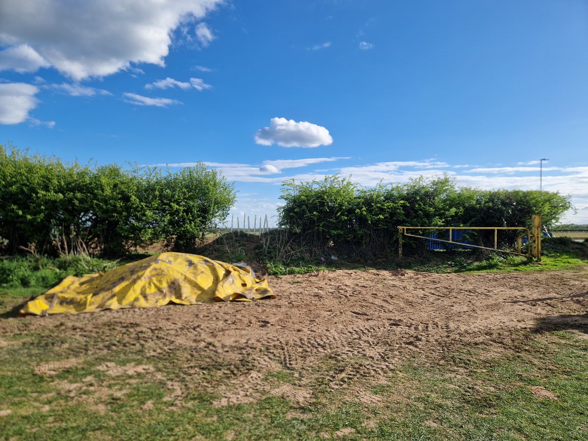 seanclixby5's tweet image. 2/3
📣Still fertilising to do when conditions allow 🌧🙏

📣Goalmouths/hard worn areas renovations to be done over next week or so

📣We've just entered our 6th year of @wearetheGMA  @FootballFoundtn @LincolnshireFA Enhanced Grass Pitch Maintenance Fund ✅️