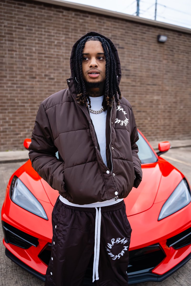 Badazzflow's tweet image. Ain’t post on twitter in a min🅿️🖤