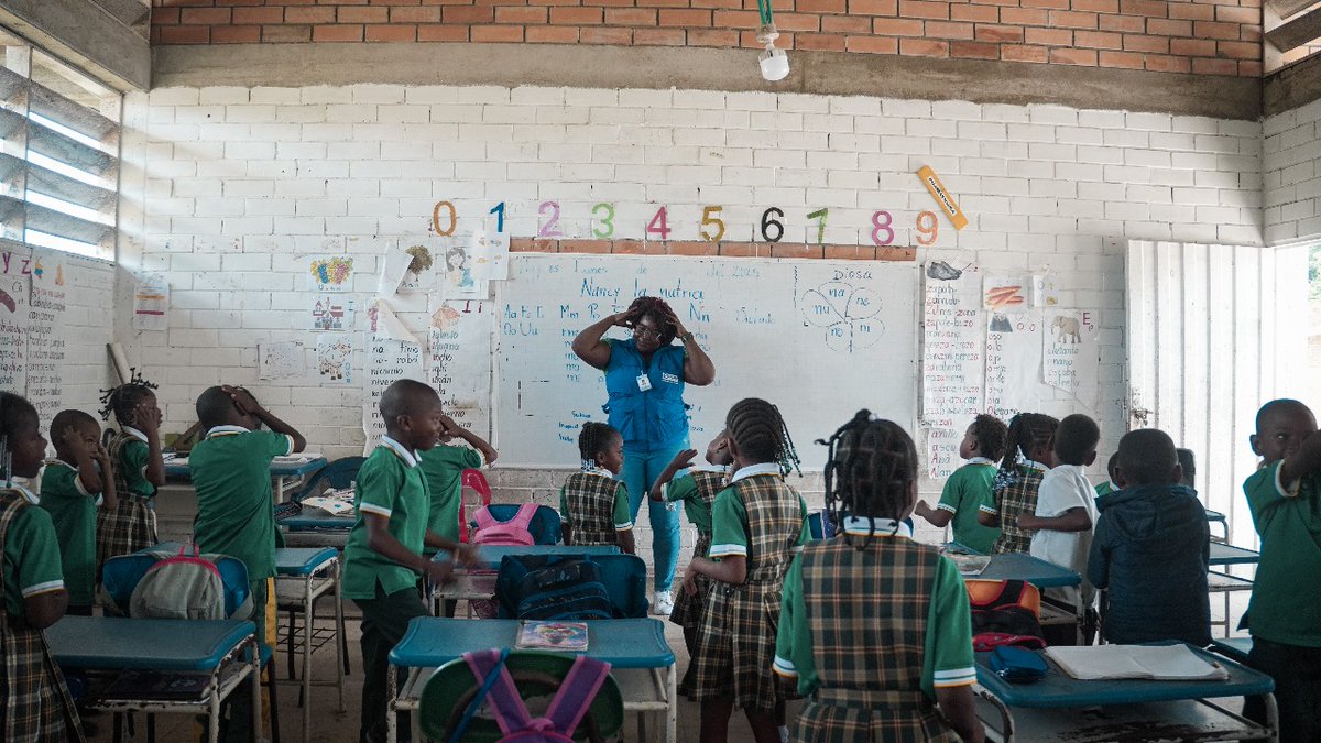 ¡La educación no puede esperar! 📚 #ECW
180.000 niñas, niños y adolescentes en #Colombia podrán acceder a educación gracias al segundo Programa Multianual de Resiliencia (MYRP) 👧🏽👦🏽🇨🇴