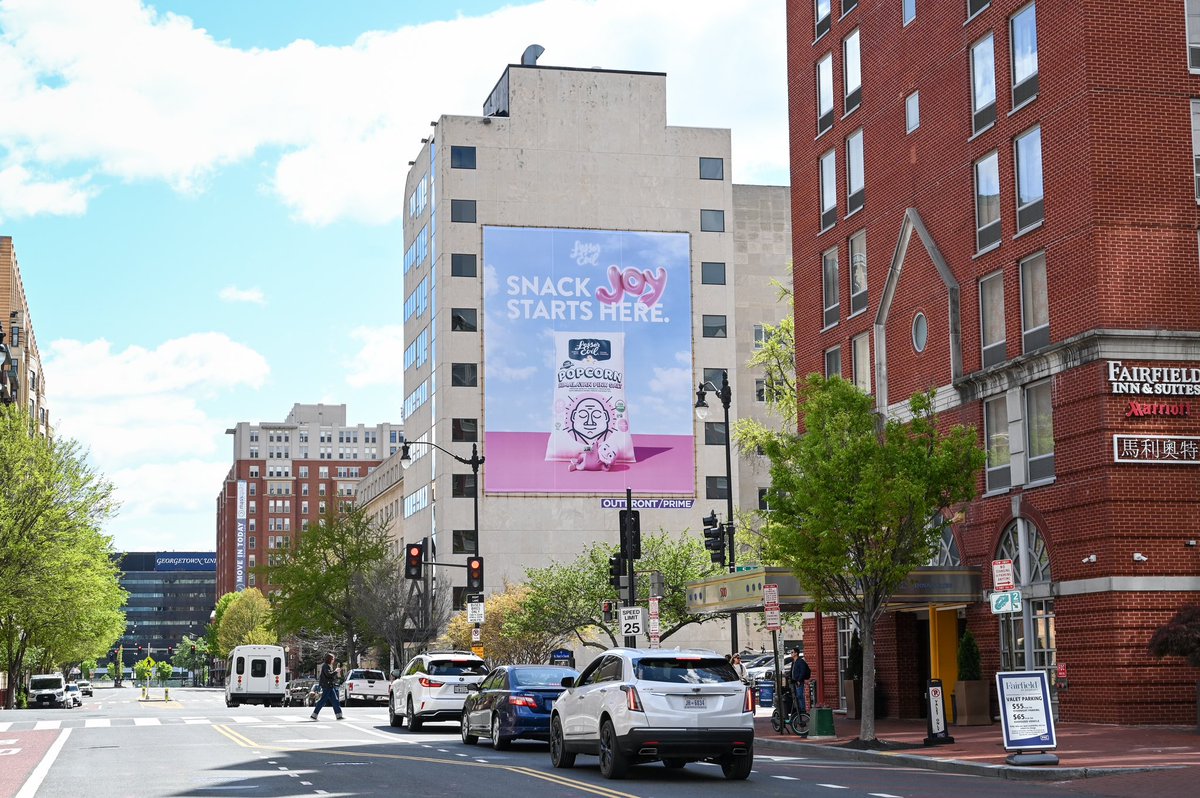 BRappy55's tweet image. @LesserEvilSnack is live in D.C. 
#CPG #OOH