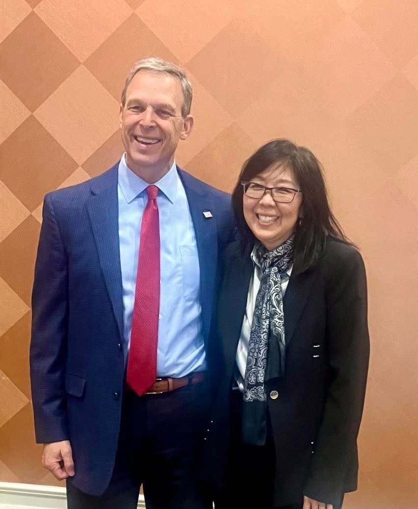 PennStateGov's tweet image. Last week, @RepScottPerry joined Penn State College of Medicine's Dean Karen Kim and Dr. Mike Bruno at the A.I. and Human Factors Conference, which discussed howthese factors can shape the future of care.