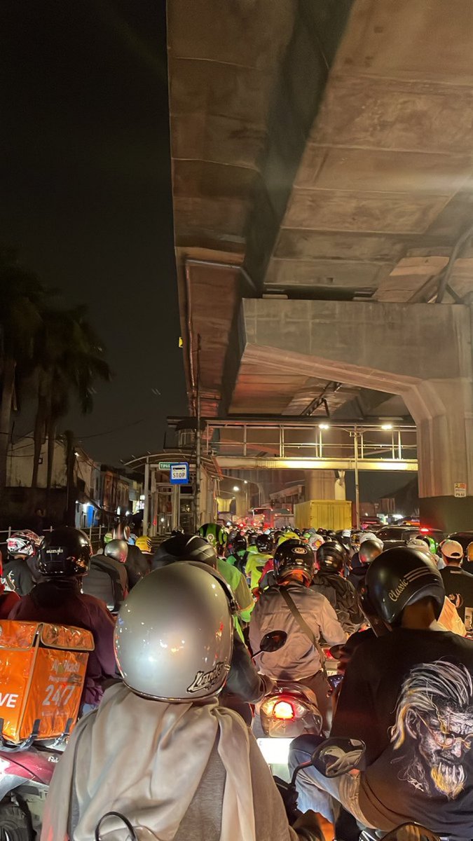 TXT DARI JAKARTA tweet media