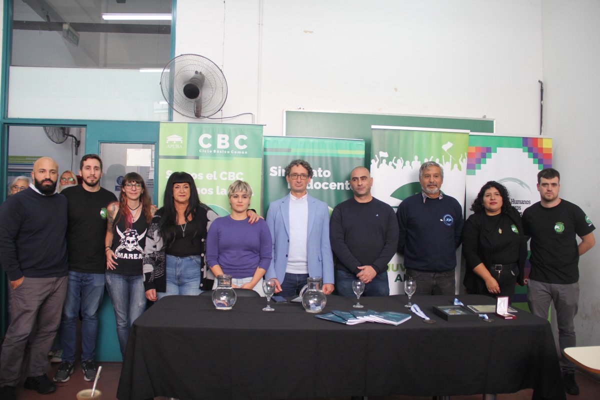 APUBA's tweet image. CONVERSATORIO SOBRE MALVINAS

“Las Malvinas son Argentinas”, fue el título del conversatorio realizado en el día de ayer, en la sede del CBC de Ramos Mejía, que invitó a ejercitar la memoria como mecanismo de construcción colectiva para tratar este tema tan sensible para las…