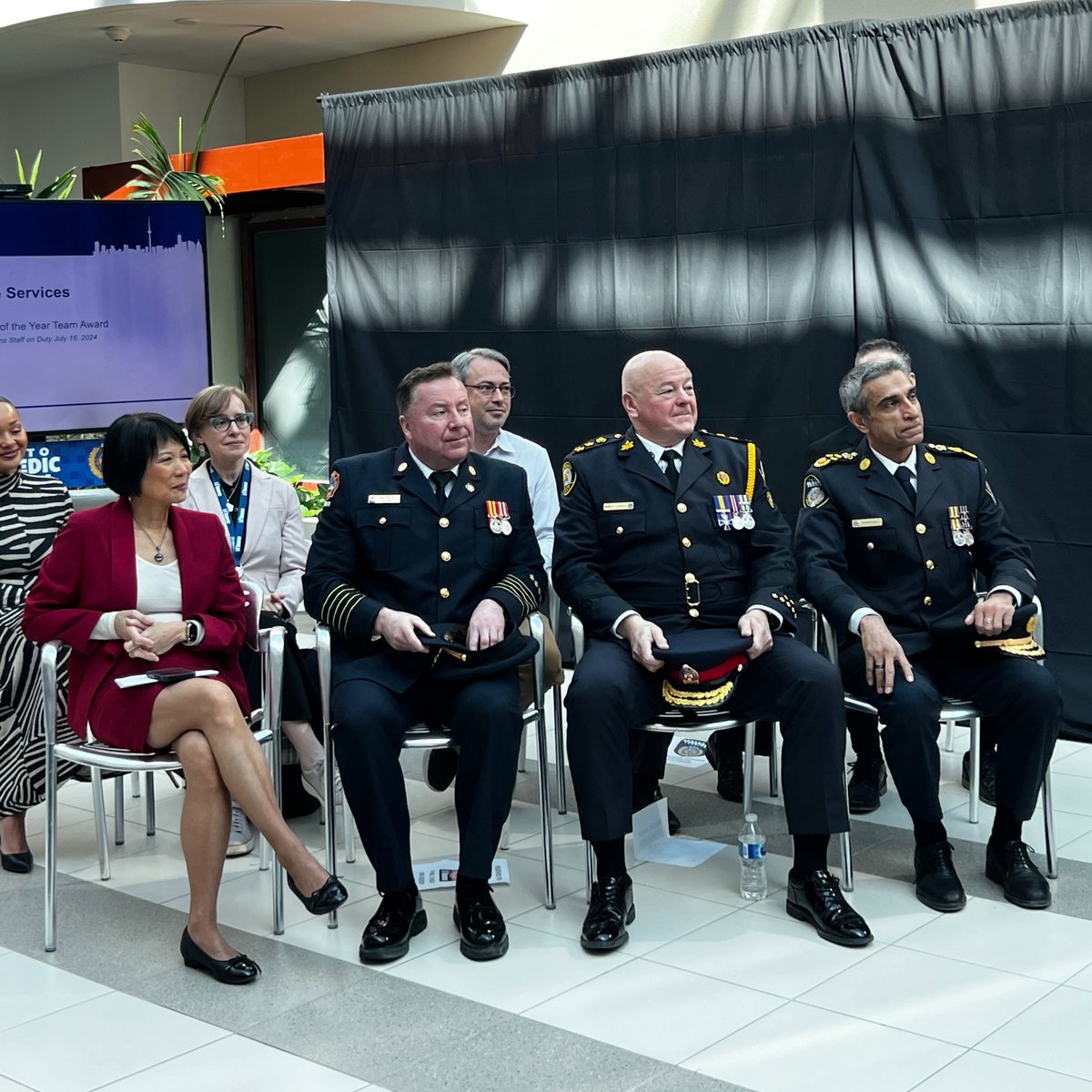 I was honoured to join everyone today to recognize the dedicated telecommunicator professionals from the <a href="/TorontoPolice/">Toronto Police</a>, <a href="/TorontoMedics/">Toronto Paramedic Services</a>, and <a href="/Toronto_Fire/">Toronto Fire Services 🇨🇦</a>. 

Thank you all for stepping up to serve and help make our city a safer and more caring place.