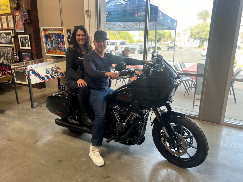 Rich and his wife picked up this badass Low Rider ST at Harley-Davidson of Santa Clarita—They cant wait for the thrilling moments that lay ahead. Congratulations &amp; ride free!🤘🤘🤘

#SantaClaritaHarley #LFR #HarleyDavidson