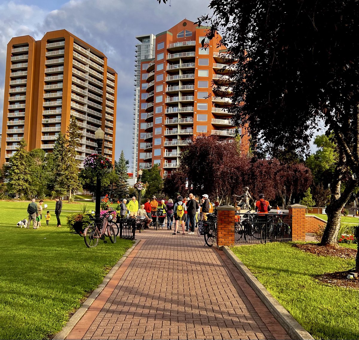 YEG Coffee Outside (@coffee_outside) on Twitter photo It’s full spring. Let’s hang out with coffee and chat tomorrow. Free coffee from the <a href="/handlebarista/">Handlebarista</a> until the beans run out, from 7 to 9 am at Ezio Faraone Park, this Friday. It’s full spring. Let’s hang out with coffee and chat tomorrow. Free coffee from the <a href="/handlebarista/">Handlebarista</a> until the beans run out, from 7 to 9 am at Ezio Faraone Park, this Friday.