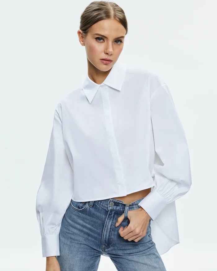 aspire_vault's tweet photo. 🌺 Hi, lovely people! I'm excited to share the Finely Cropped Button Down
This stylish piece features a high-low hem and dramatic cuffs for a fabulous look. Perfect for layering with anything!

🌼Check the link in my bio to get yours!  
#ButtonDown #fashionstyle #fashion https://t.co/yeR93NR2xK