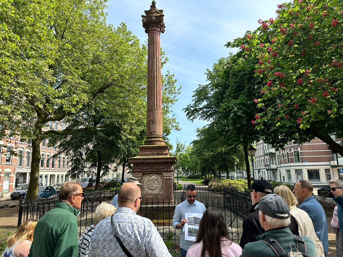 Er zijn nog verschillende plekken beschikbaar voor de Rotterdam mei 1940 tour op het Noordereiland

Zaterdag 17 mei start 10:00
Zondag 18 mei 11:00
Donderdag 29 mei (hemelvaart) 10:00
Zondag 8 juni 11:00

Start: Cafe Koozie, EUR 5,- p.p.
Reserveren: info@strijdomdemaasbruggen.nl