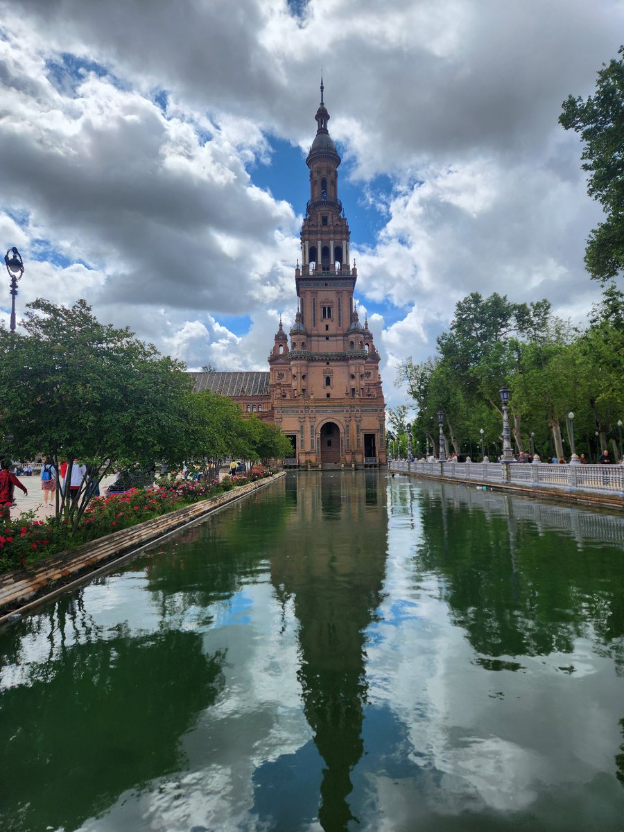 SarahJMalcolm's tweet photo. @semanasantasev what a wonderful few days in Seville https://t.co/Jwx2Ll0zDL