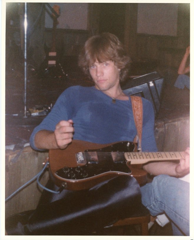 jonbonjovi's tweet photo. Throwback Thursday https://t.co/H7L0UNNwye