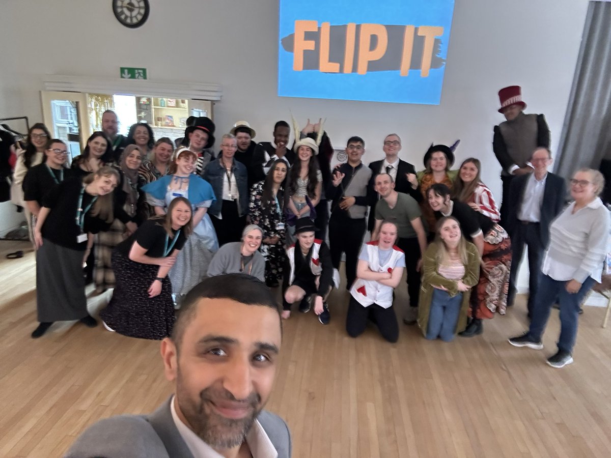 ShaidMushtaq's tweet photo. Wonderful spending the afternoon with young people @ Barrier Breakers (youth forum for young people with additional needs and disabilities) organised a celebration event after success of the ‘Flip It’ programme which works towards getting young ppl into employment &amp; training! https://t.co/cTcz61Tico