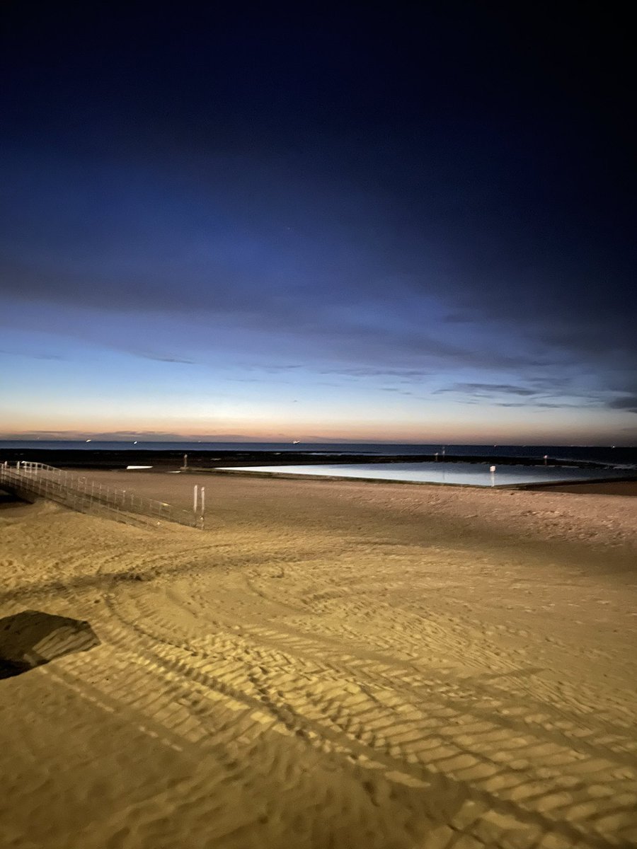 rosiewilby's tweet image. Tidal pool at night 🏊‍♀️ 🌊 🏖️ 😍
#margate #thanet