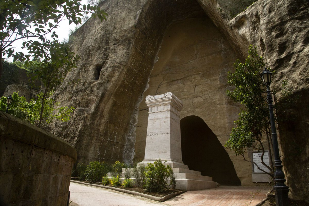 MiC, riaperto al pubblico il Parco delle tombe di Virgilio e Leopardi a Napoli. Il Ministro della Cultura Giuli: “Si ridà voce a una storia antica, prossimo passo il restauro della cripta” 
museicampania.cultura.gov.it/mic-riaperto-a… 
<a href="/museitaliani/">museitaliani</a> <a href="/MiC_Italia/">Ministero della Cultura</a>