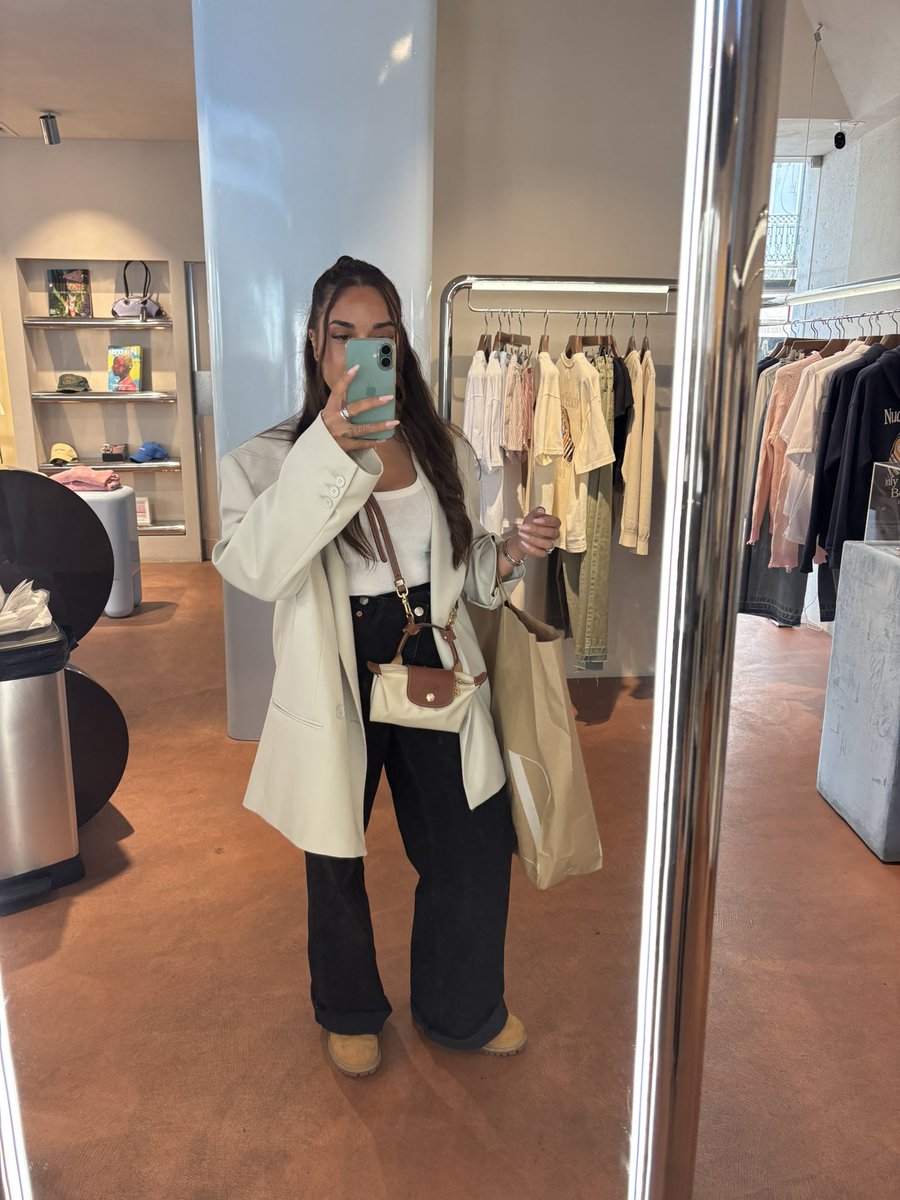 Magui (@itsme0rnothing) on Twitter photo 
