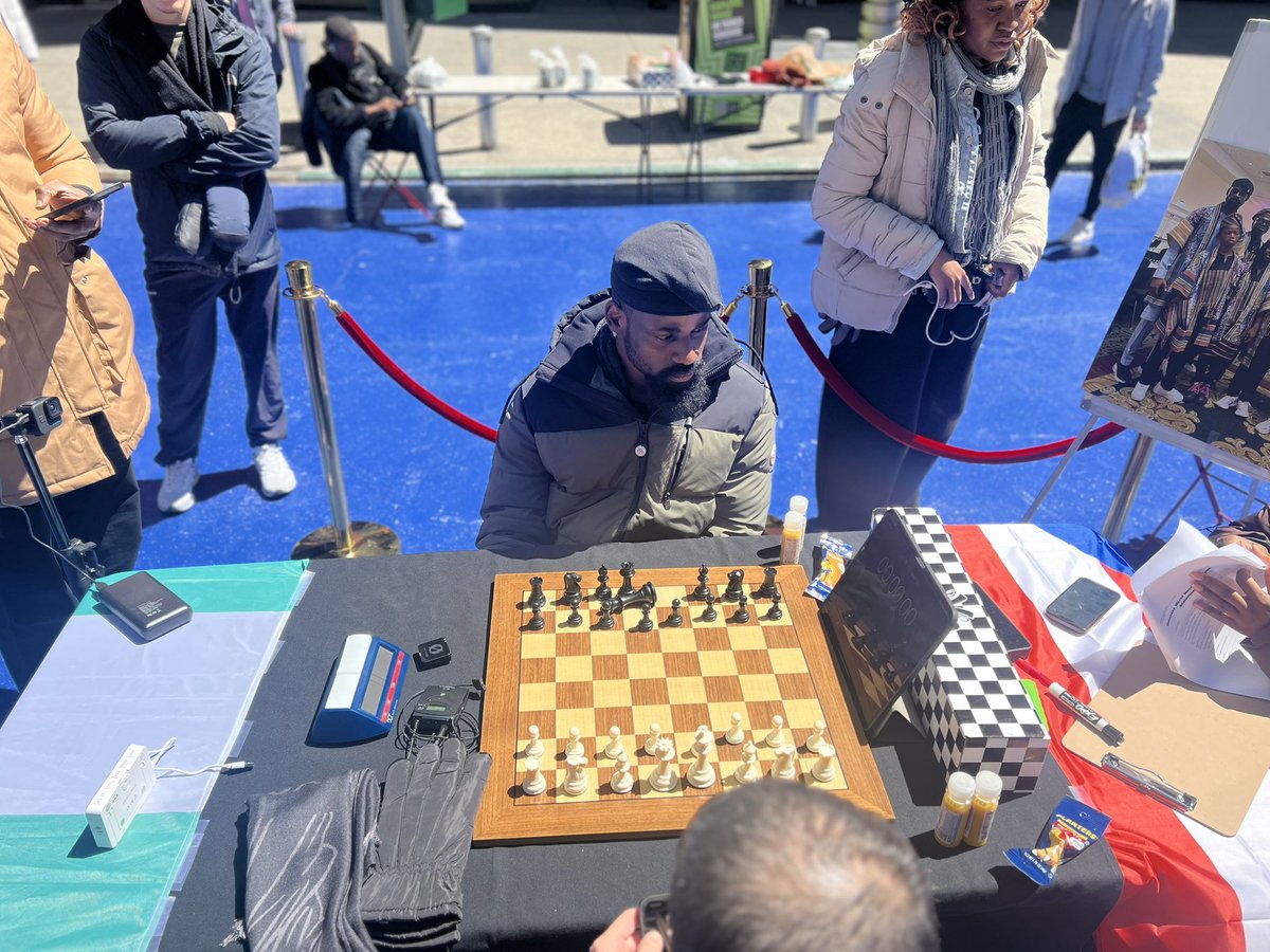 Omolomo_o's tweet image. Day 1 • Tunde Onakoya 

Let’s gooooo

#70hourschessmarathon 
#Chessforeducation
#ChessMarathonForChange
#GWR2025