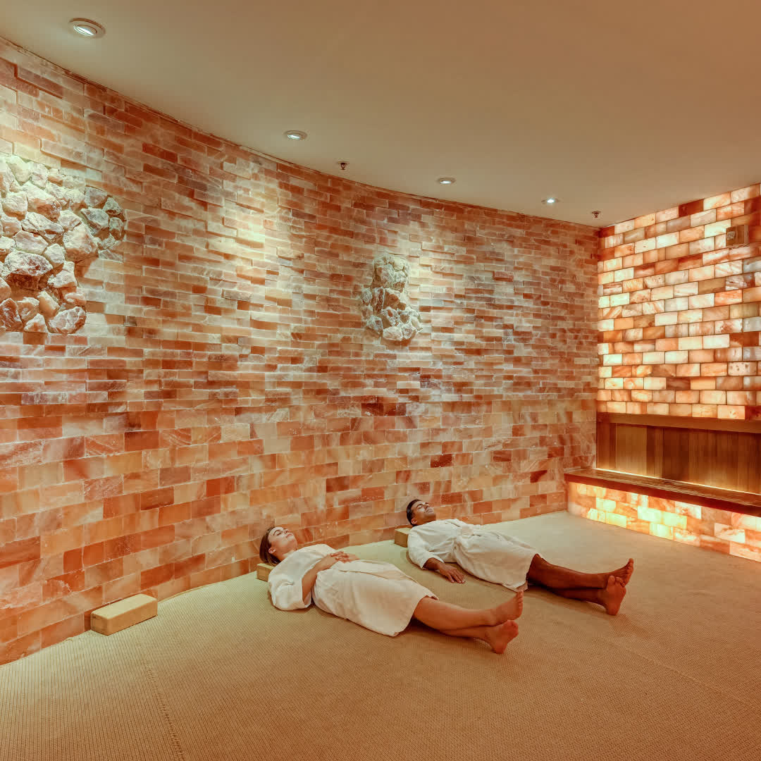 bestofnj's tweet photo. SoJo Spa Club + Hotel SoJo in Edgewater is featured in https://t.co/q2VBacWCKJ's 2025 list of NJ's Best Weekend Getaways. Book a night at Hotel SoJo and get full spa access from check-in through check-out. Enjoy that rooftop infinity pool!

🌐 Book now at https://t.co/9Udvgvf6x9 https://t.co/JrTdzhbN9P