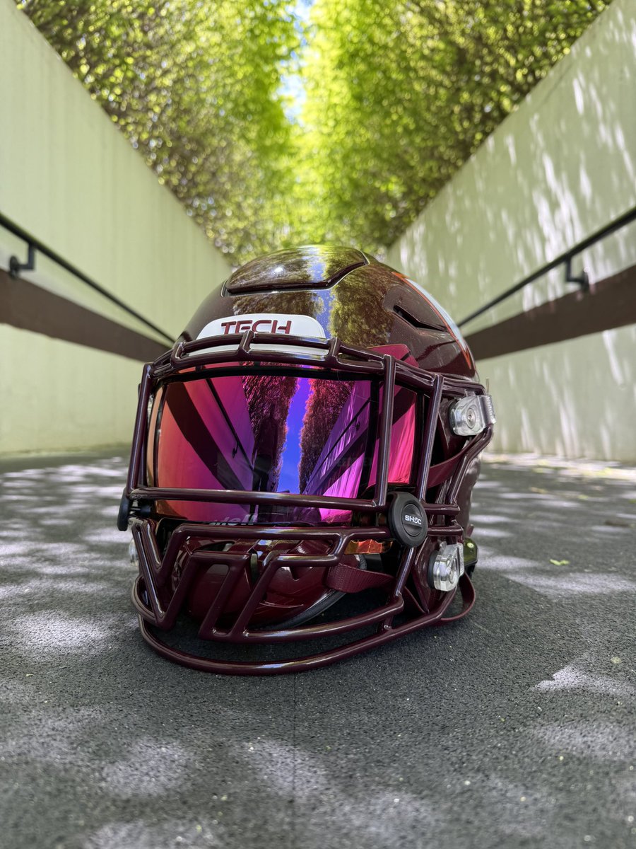 Drew_Tranum's tweet photo. S/O to our guy @Badassmasks for the hook up on custom VT facemask! https://t.co/T2FfgqHnN0