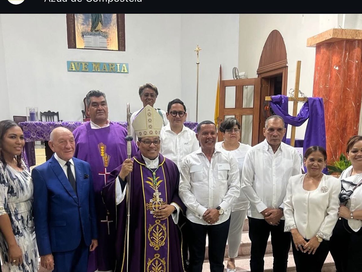 anitabritogil's tweet photo. Eucaristía en honor a las victimas de la tragedia de la Discoteca Jet Set presidida por Monseñor Tomas Alejo Obispo de la Diócesis de San Juan, Azua y Elias Piña.
#IglesiaNuestraSeñoraDeLosRemedios
#AzuaRD
#OremosUnidos #EnFeYEsperanza🇩🇴💚🙏 https://t.co/ktSKQJGGMa
