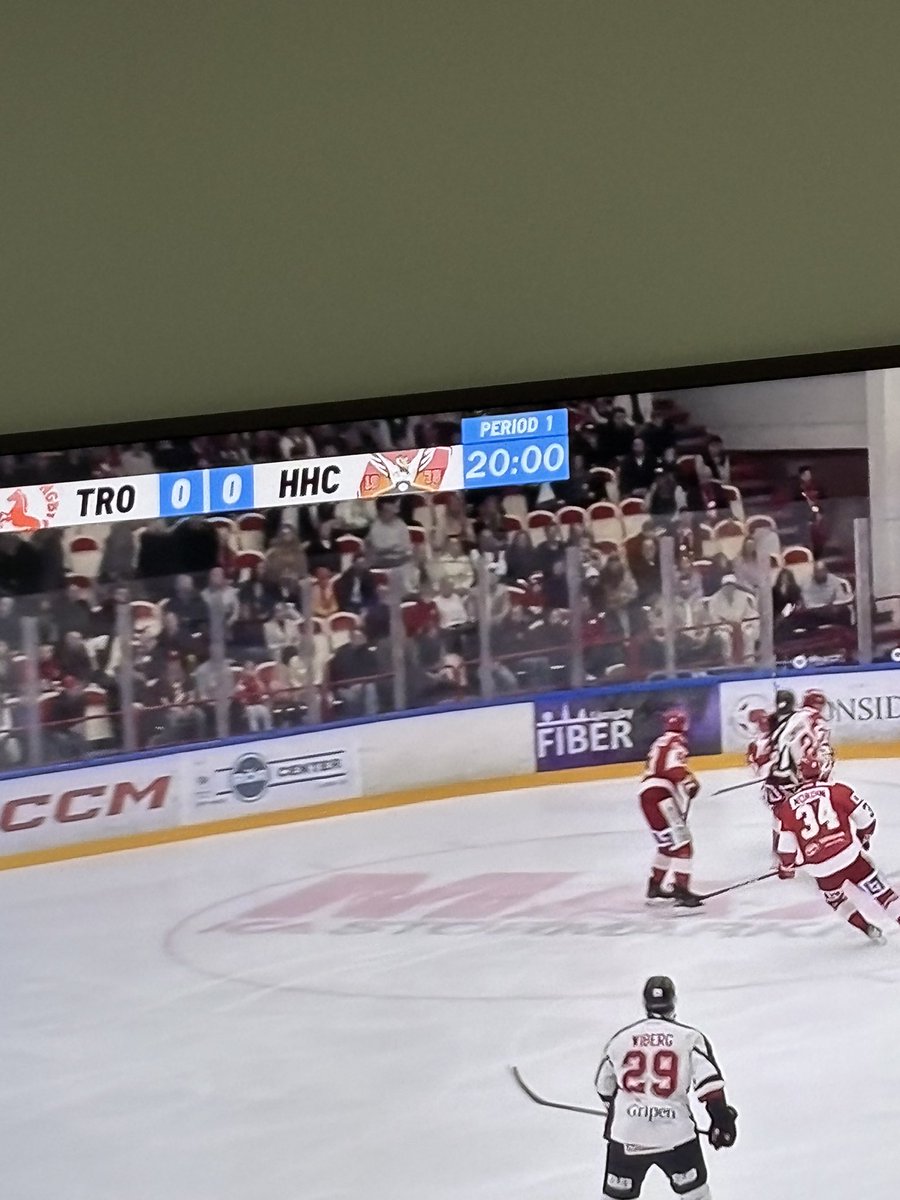 Och idag glömde dom matchklockan, plus prassel i mickarna <a href="/trojaljungby/">IF Troja-Ljungby</a>  avgå😂