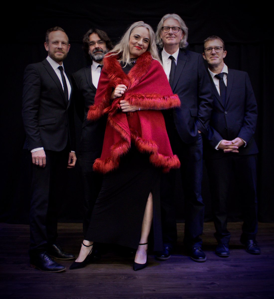 At 1pm, next Thursday 24th April at Pizza Jazz Club Soho, part of JBGB's 'The Weekend Starts Here' series, an increasingly rare non-Christmas appearance of  Jazz at The Movies. How nice. Do come. Tickets pizzaexpresslive.com/whats-on/chris…