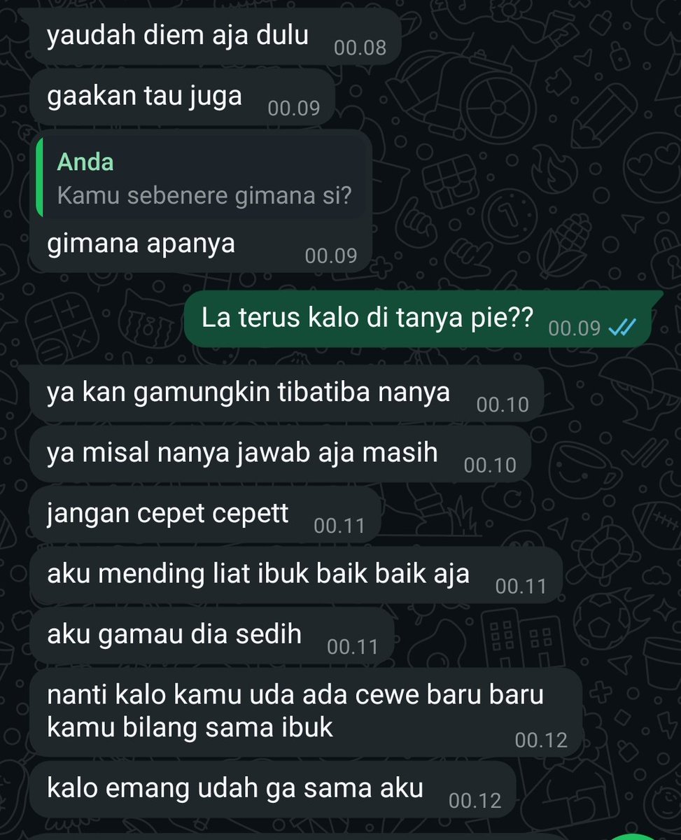 hellosat__'s tweet image. Pov : udahan tapi udah deket sama ortu hehe, susah yaaa...