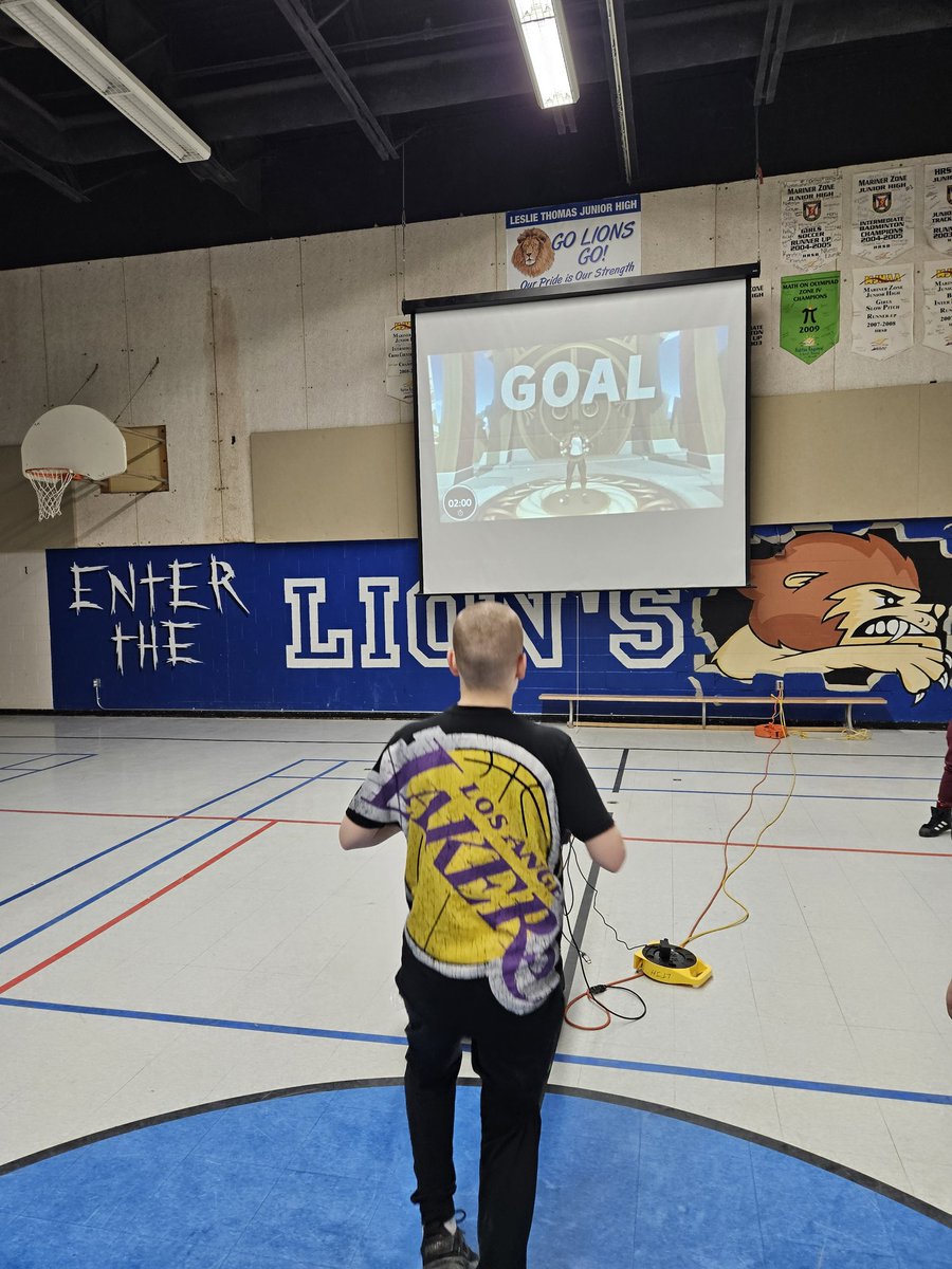 It's an afternoon of virtual fitness at LT .
Box,golf, beat saber, and ring fit
<a href="/NintendoCanada/">Nintendo of Canada</a> 
<a href="/MetaQuestVR/">Meta Quest</a>