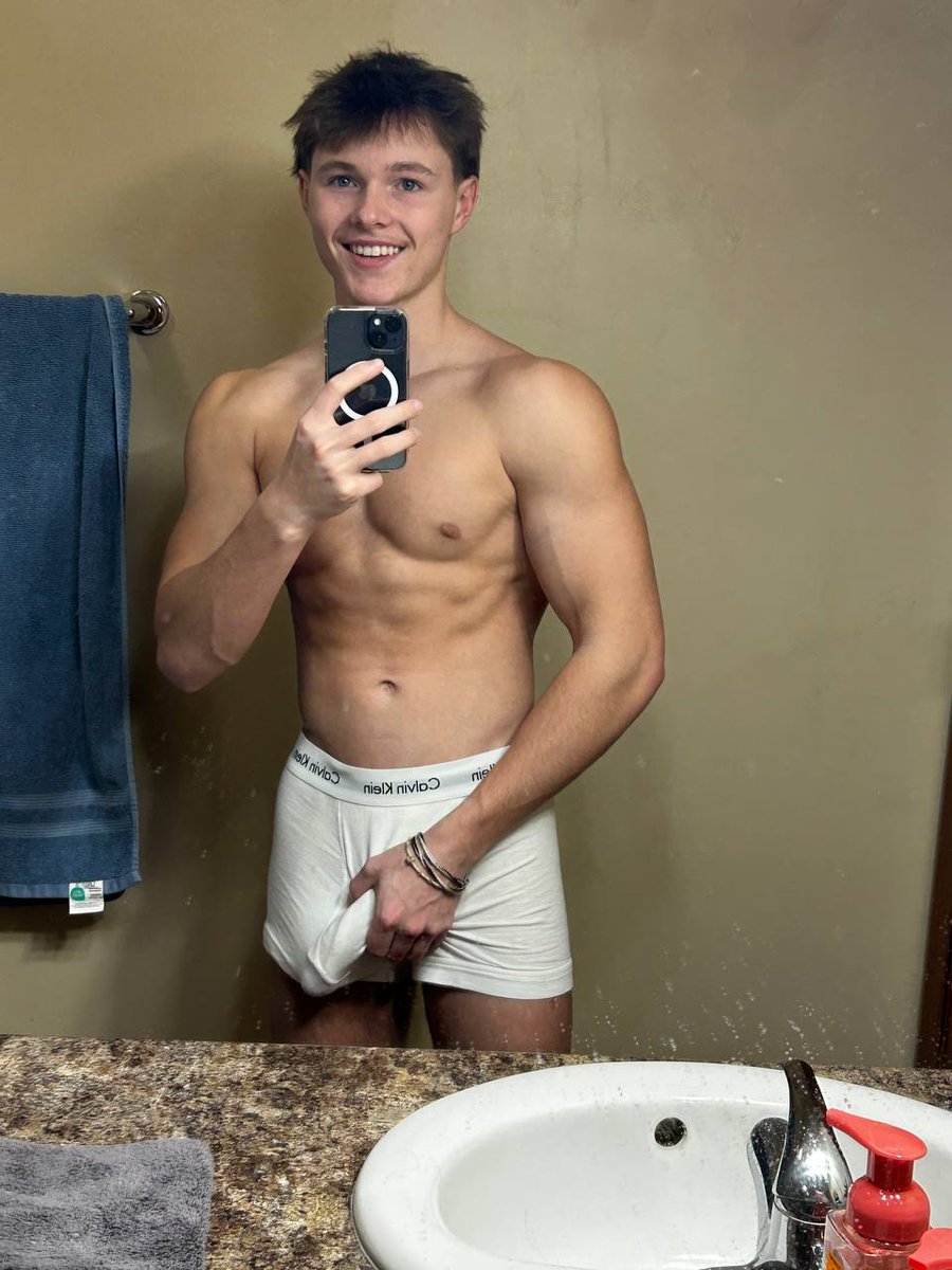 You can worship the abs, but the dck’s what’ll ruin you 😈 RT if you’d let ...