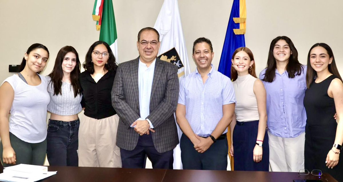 Muy agradecido con @GZepedaLecuona y el gran equipo del @IJAJalisco por recibir al alumnado de Derecho del <a href="/ITESO/">ITESO</a>. 🌿⚖️
Un encuentro inspirador que fortalece la formación jurídica con enfoque humano y de paz.
#JusticiaAlternativa #CulturaDePaz #ITESO  facebook.com/share/18YyKwBu…