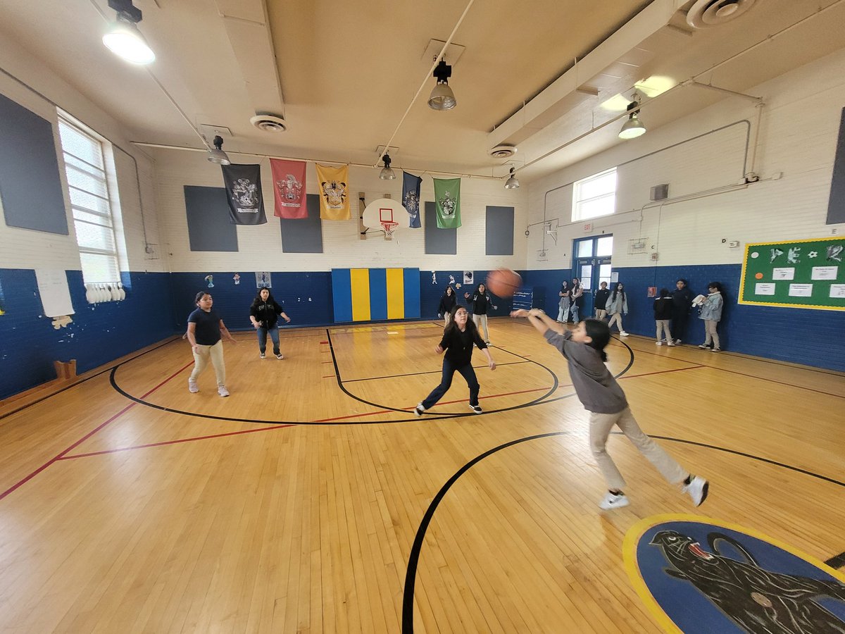 DallasPAL's tweet photo. It's another fun day of #PALHoops at Urban Park STEAM Academy! Today, the student had a great time exploring the meaning of caring and had an amazing time scrimmaging on the court. Fun and teamwork all around! https://t.co/sfZ4aoPlIg