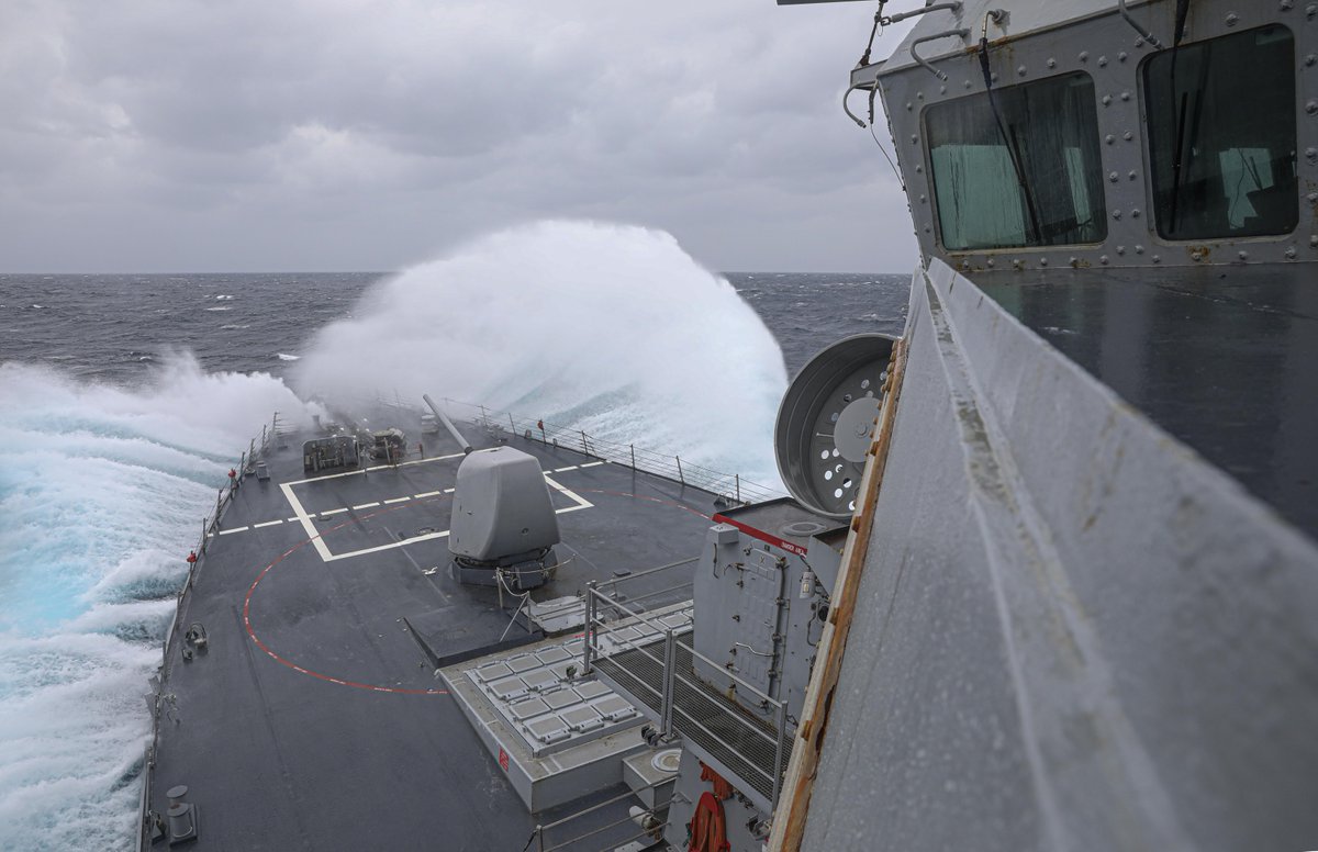 USNavy's tweet photo. The #USNavy is making π in @US7thFleet, ensuring a free & open Indo-Pacific.
1οΈβ£ USS Savannah trains in the South China Sea, 2οΈβ£ USS Milius steams in the Philippine Sea, 3οΈβ£ + 4οΈβ£ USS Gridley & USS Nimitz conduct #FLTOPS in the Pacific
#Warfighting #Lethality #Readiness https://t.co/R2TnpVUg4L