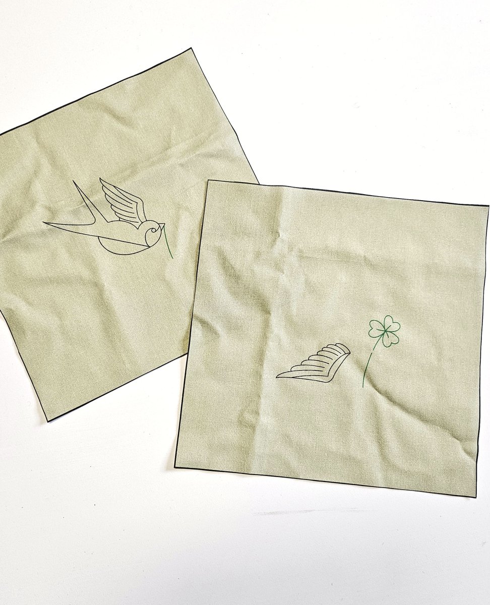 If your haven't seen my stories recently, you might be wondering why on earth this design is split between 2 pieces of fabric. All I have to say is
✨️trust the process✨️