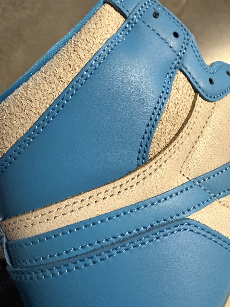 BeastyFro's tweet photo. Jordan 1 Retro High OG UNC Reimagined 
Style: DZ5485-402
Release: May 10, 2025

Shouldn’t be too hard to cop for retail https://t.co/EkeXXSCrru