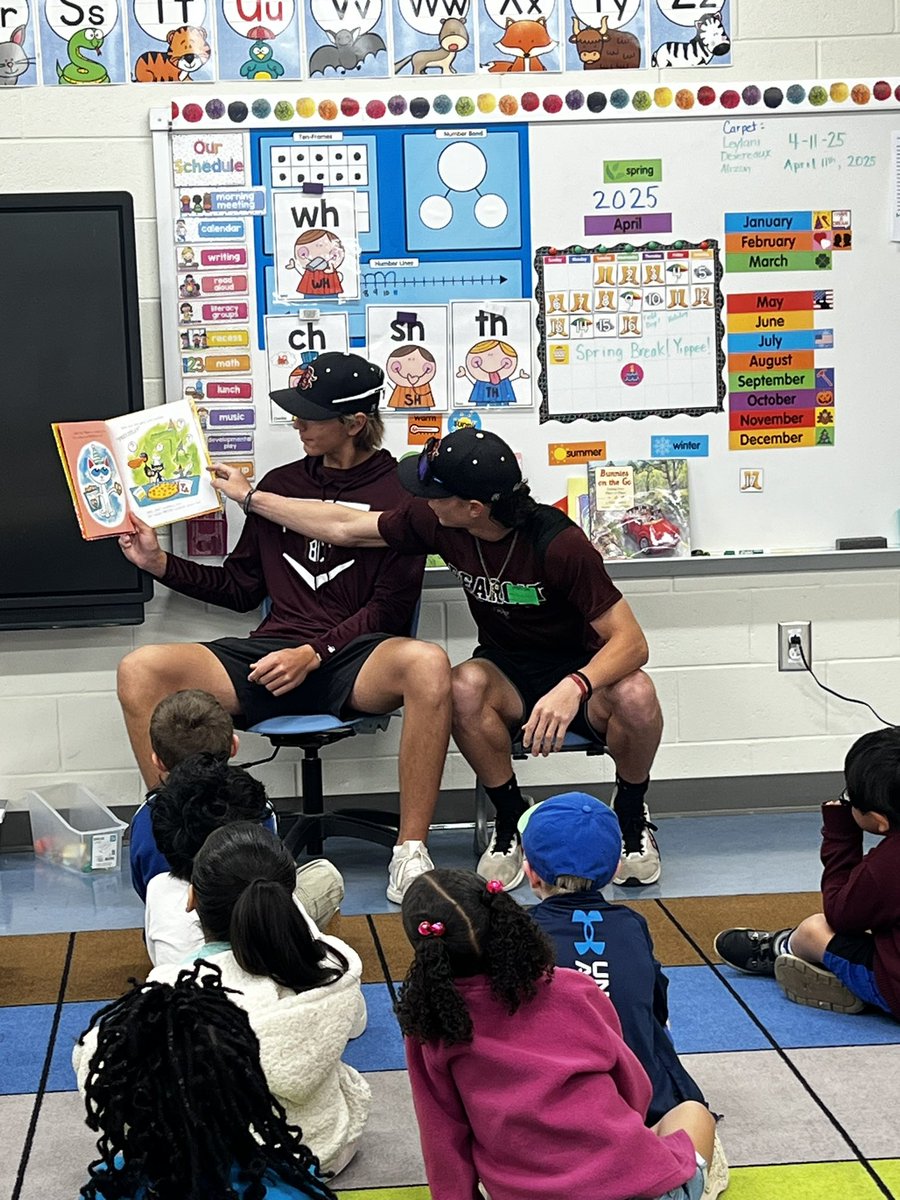 BaseballBearcat's tweet image. Please add to the BC Baseball page. 

So proud of these young men for giving back to the next generation of Bearcats, volunteering their time at Riverbank Elementary Field Day, reading to children and providing a panel discussion to 5th Graders regarding how to succeed in school