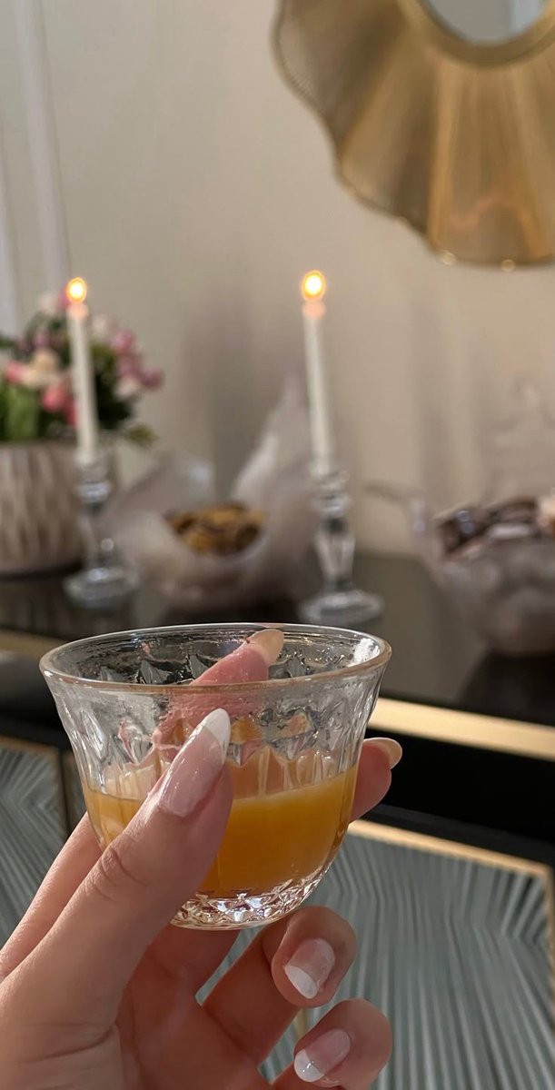 roohontha's tweet photo. لـو جت على الوّد ..
أنا ودي أشرب قهوة وأتأملك🤎☕️ https://t.co/Mww1XyORoq