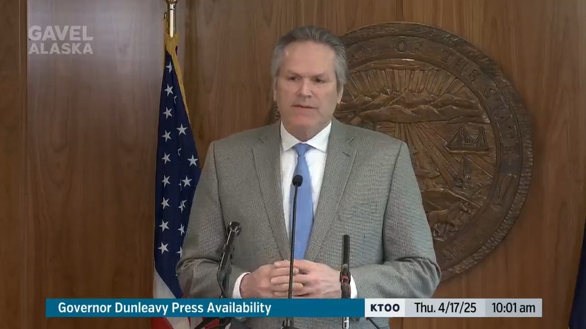 We're live with the governor's press availability, announcing his veto of the education funding bill recently passed by the legislature. ktoo.org/video/gavel/go… #akleg