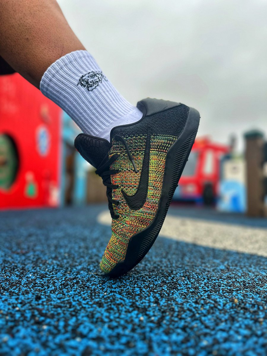 sneakergent's tweet photo. Something you don’t see on the timeline everyday. Kobe 11 Elite Low ID Flyknit for the gym this morning. @Nike needs to bring back Nike ID and Flyknit for real! What y’all rockin today?  #kotd #mambaforever #mambentality https://t.co/m4QMRaFD74