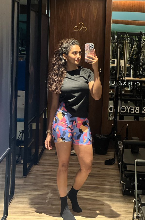 GowY9zAXMAA2-p3?format=jpg&name=900x900