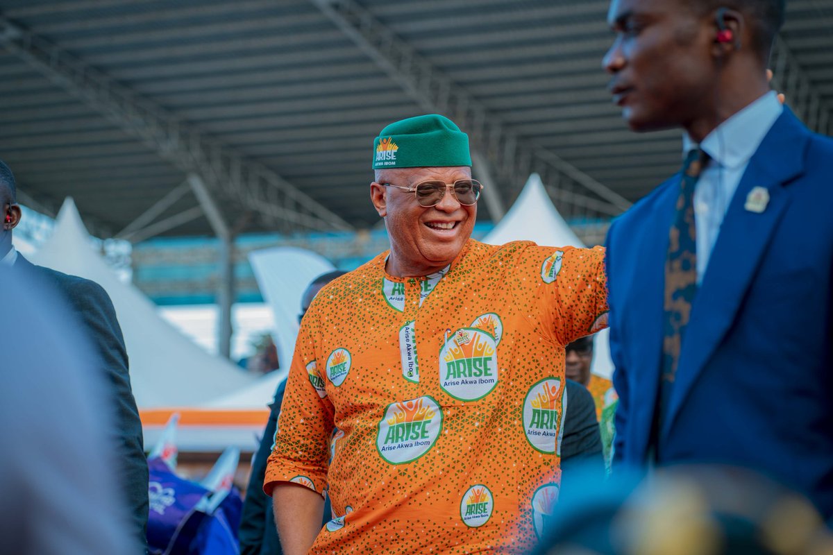 eyenaks's tweet image. Governor Pastor Umo Eno is fulfilling his promise to empower MSMEs across the state.

Today, it was the turn of Ikot Ekpene Federal Constituency.

Congratulations to all the beneficiaries.

Our Governor is truly delivering on his campaign promises.

#AriseAgenda 
#IbomLED