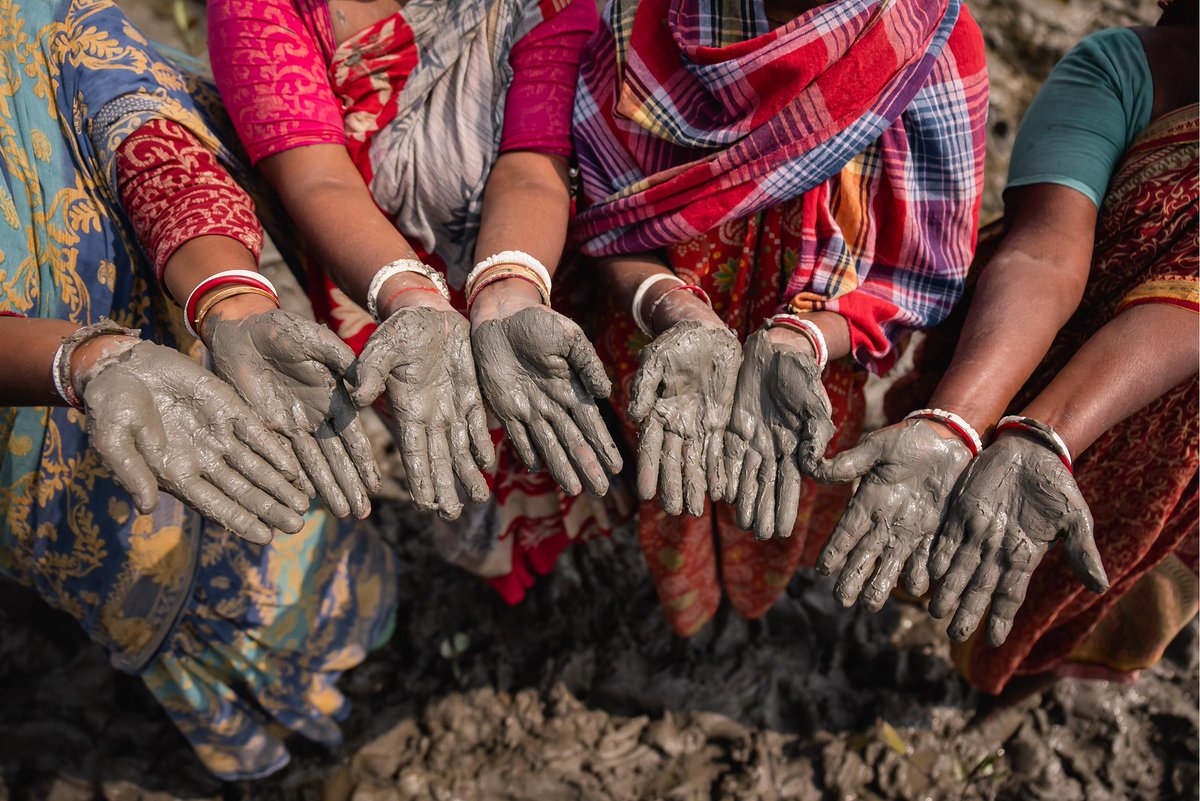 onetreeplanted's tweet image. Nature can’t wait. Nature is in our hands.🌱

Earth Day isn’t just a moment—it’s a movement.  

Plant trees to:
🌿 Recover degraded forests &amp;amp; restore ecosystems
🦉 Protect biodiversity &amp;amp; endangered species
🌎 Support communities that rely on forests

onetreeplanted.info/43Z9wv4