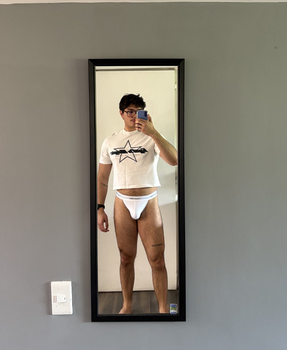 emoolio's tweet image. jueves santo 🙂‍↕️