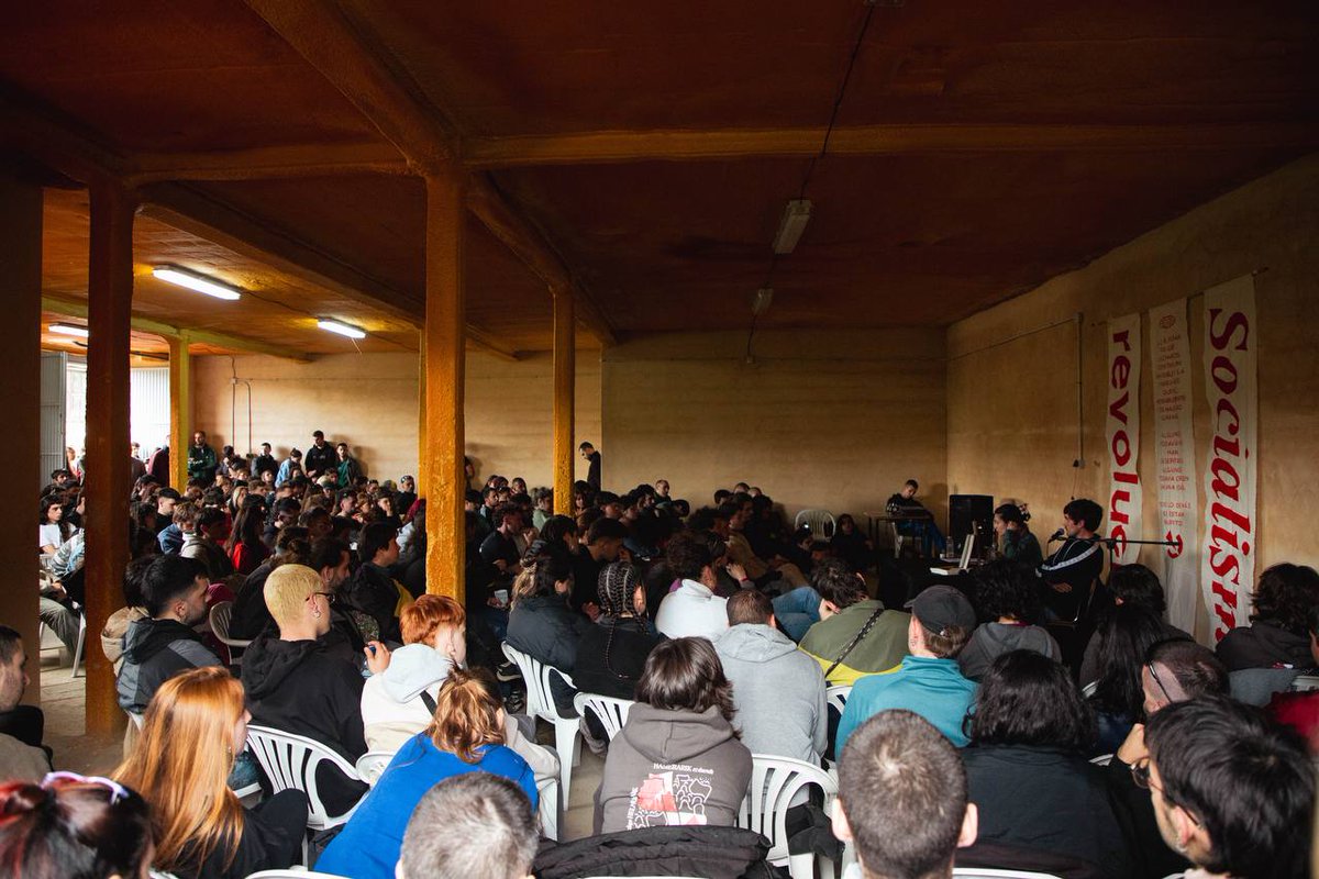 adelante_ejs's tweet image. 📚 Presentación Marx XXI (Vol. 4)
"El derecho a la revolución"