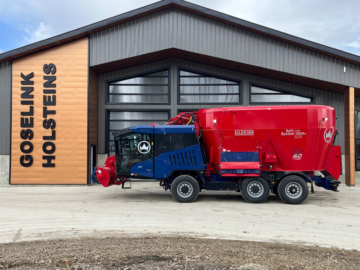 🍁From our SILOKING Canada family to yours, warmest wishes for a happy and blessed Easter! This week’s delivery for a new SILOKING customer.
•
•
#silokingcanada #siloking #TMRmixer #selfpropelled #trailedmixer #ONTAG #feedingtechnology #farming #totalmixedration #canadian
