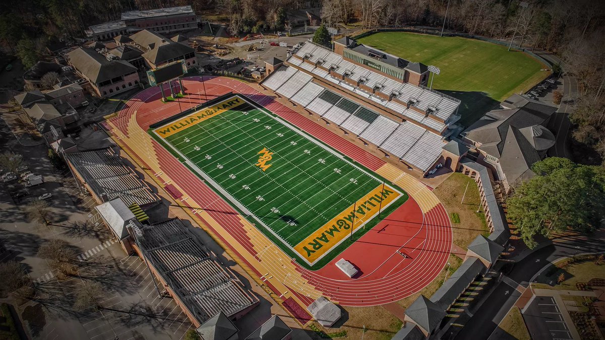 College Football Campus Tour tweet media