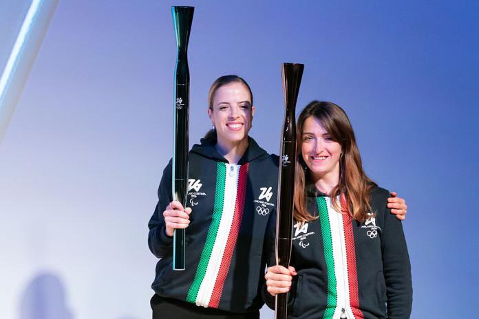 🔥A symbol that unites, inspires, and ignites dreams! What an honor and emotion to unveil the Olympic and Paralympic torch of Milano Cortina 2026 to the world at Expo Osaka! 🫶

#MilanoCortina2026 #EssentialTorch