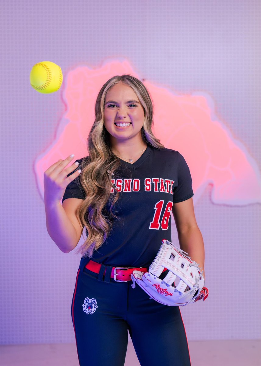 FresnoStateSB's tweet photo. Happy Senior Weekend, #16‼️

@alyssaorr22 https://t.co/g2hycasucC