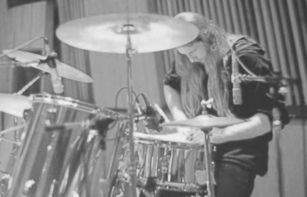 Astrozombies777's tweet photo. Wishing a very Happy 60th birthday to my favourite drummer Chuck Biscuits. Hope you have a brilliant day. 🥁 🍰💜
#ChuckBiscuits #Danzig https://t.co/VHAbqmN09L